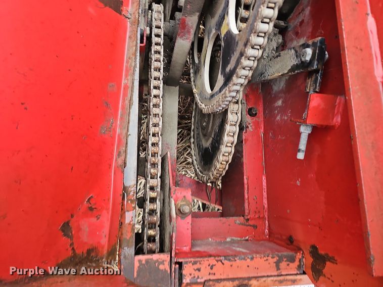 image for item DK0524 H&S 2602 manure spreader