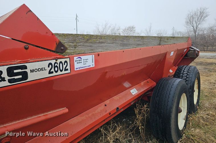 image for item DK0524 H&S 2602 manure spreader