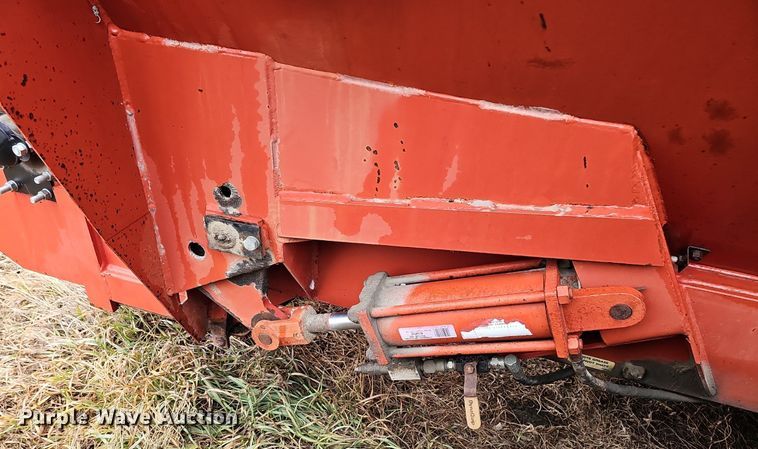 image for item DK0524 H&S 2602 manure spreader