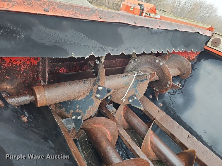 image for item DK0524 H&S 2602 manure spreader