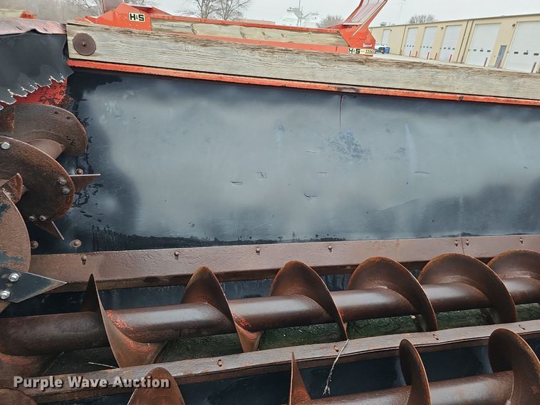 image for item DK0524 H&S 2602 manure spreader