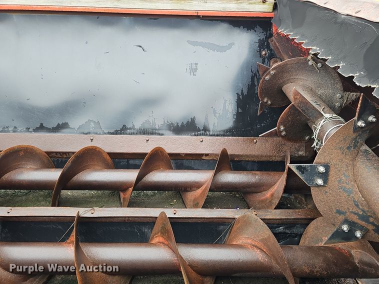 image for item DK0524 H&S 2602 manure spreader