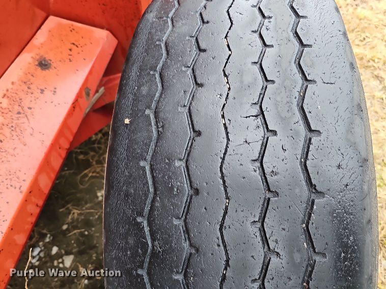 image for item DK0524 H&S 2602 manure spreader