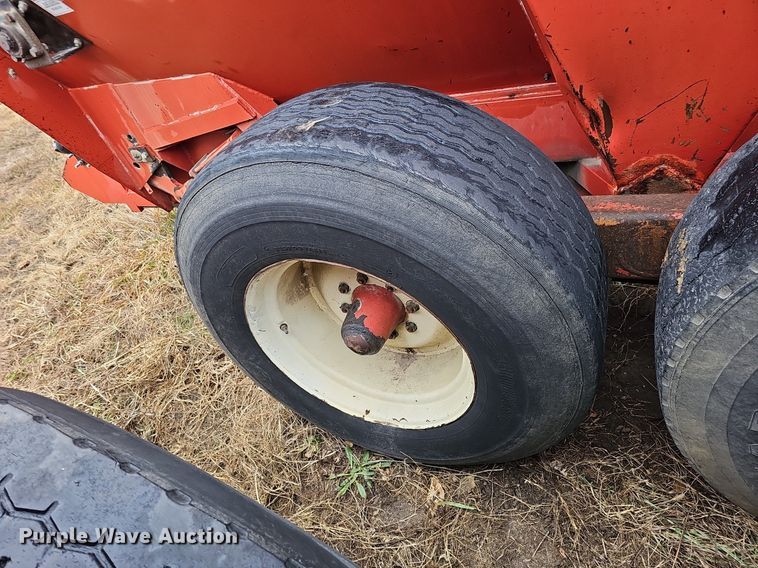 image for item DK0524 H&S 2602 manure spreader