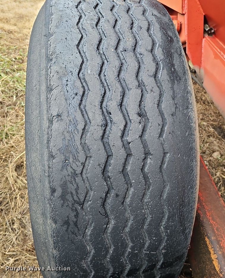 image for item DK0524 H&S 2602 manure spreader