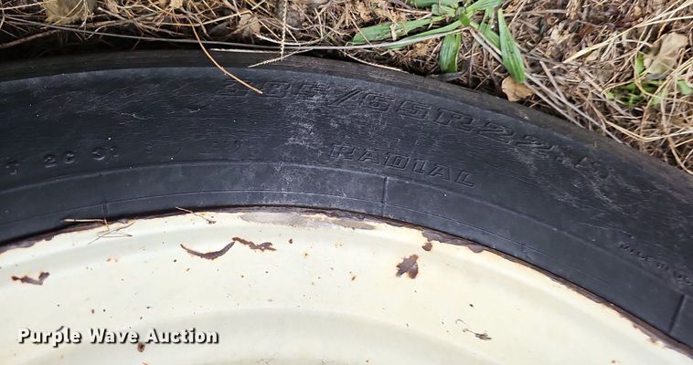 image for item DK0524 H&S 2602 manure spreader