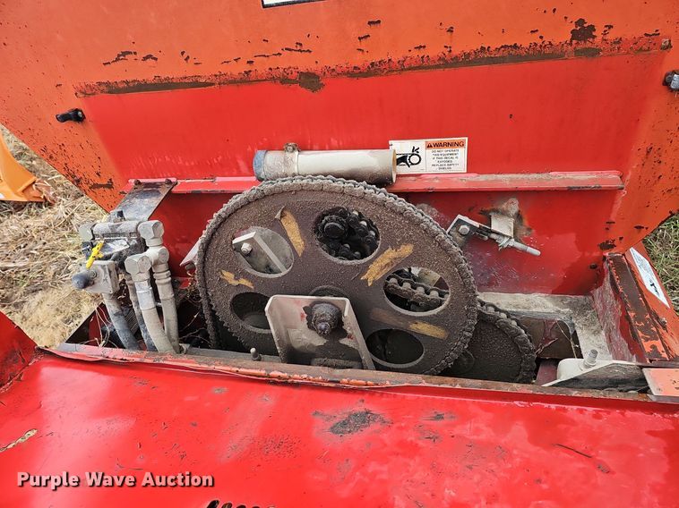 image for item DK0525 H&S 2602 manure spreader