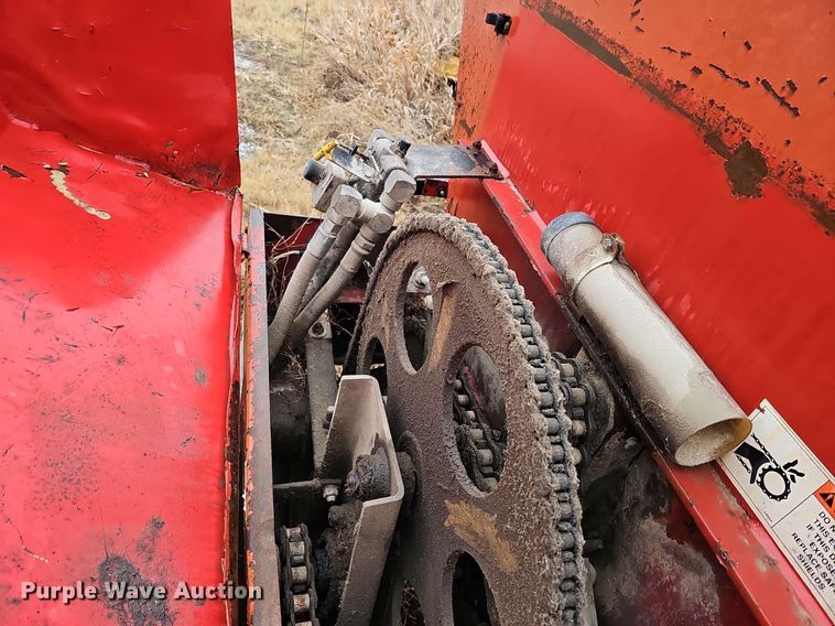 image for item DK0525 H&S 2602 manure spreader