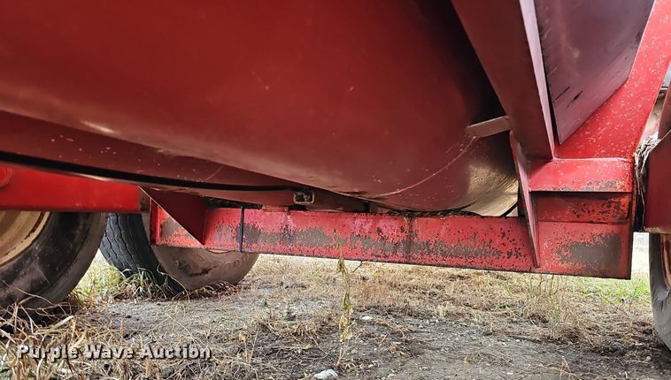 image for item DK0525 H&S 2602 manure spreader