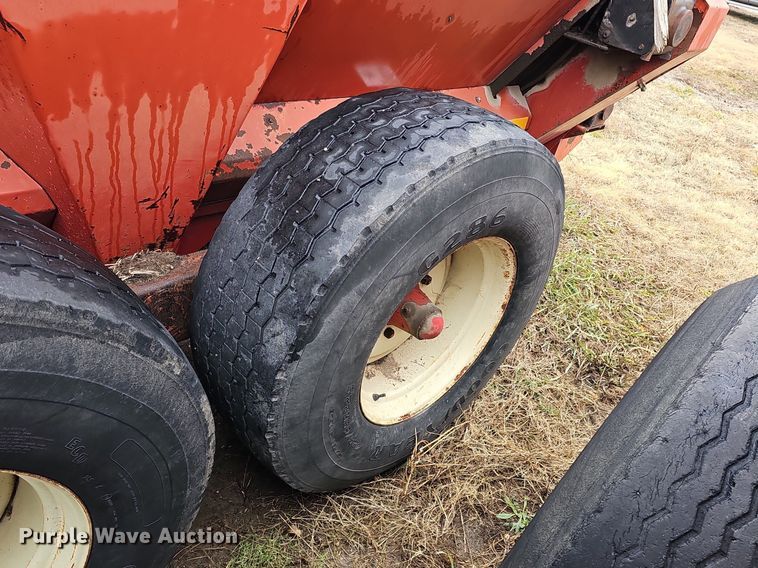 image for item DK0525 H&S 2602 manure spreader