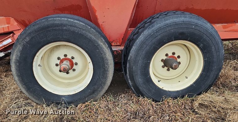 image for item DK0525 H&S 2602 manure spreader