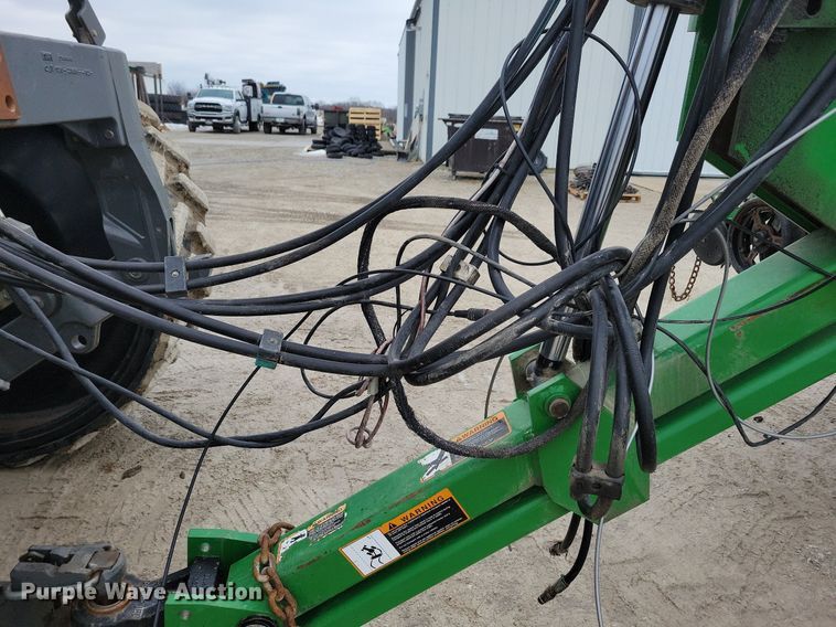 image for item DL7846 2011 John Deere DB80 planter