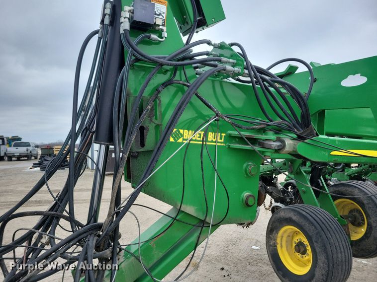 image for item DL7846 2011 John Deere DB80 planter