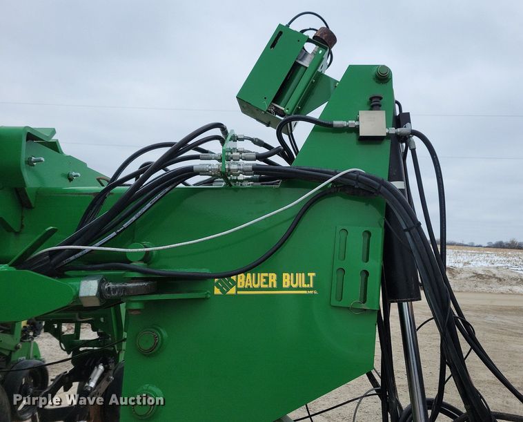 image for item DL7846 2011 John Deere DB80 planter
