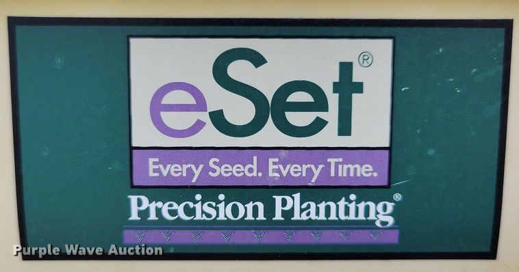 image for item DL7846 2011 John Deere DB80 planter