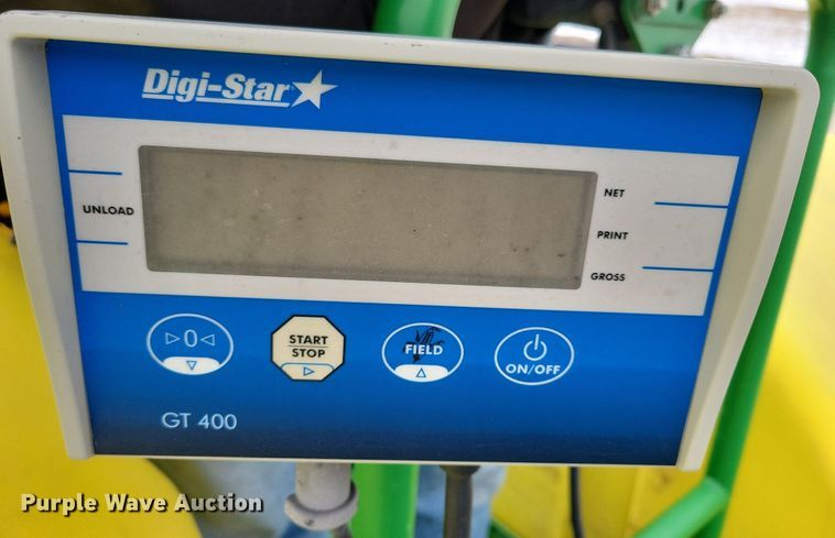 image for item DL7846 2011 John Deere DB80 planter