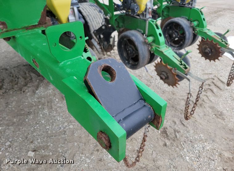 image for item DL7846 2011 John Deere DB80 planter