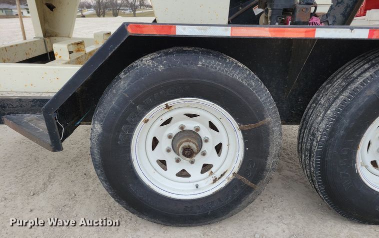 image for item DL7850 Friesen 240 seed tender