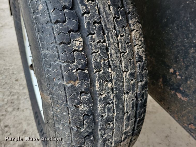 image for item DL7850 Friesen 240 seed tender