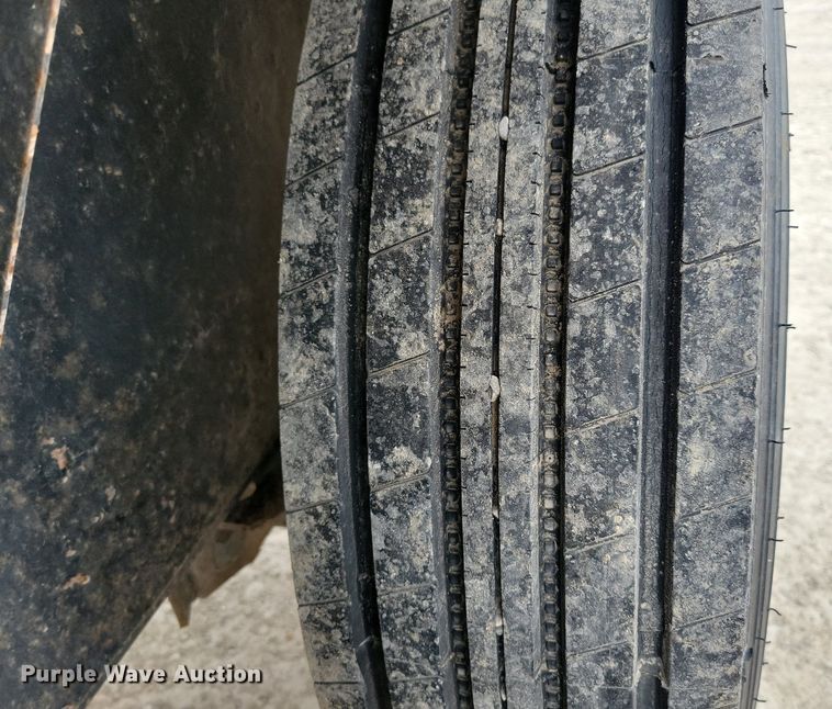 image for item DL7850 Friesen 240 seed tender