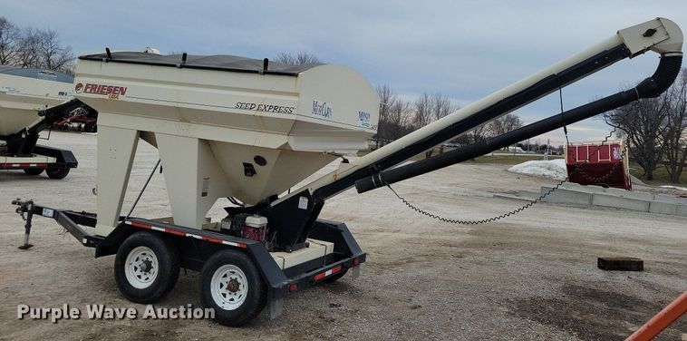 image for item DL7851 2009 Friesen 240RT seeder