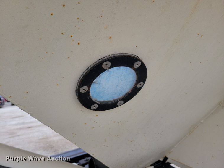 image for item DL7851 2009 Friesen 240RT seeder