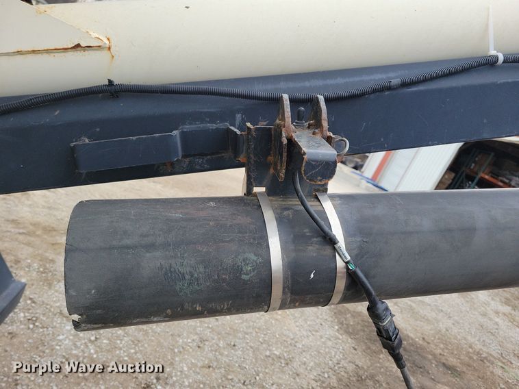 image for item DL7851 2009 Friesen 240RT seeder