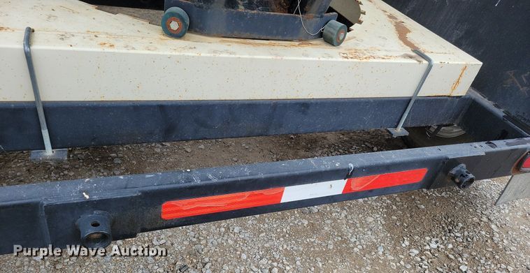 image for item DL7851 2009 Friesen 240RT seeder