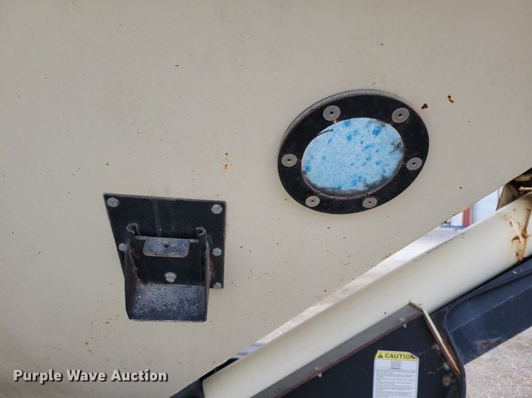 image for item DL7851 2009 Friesen 240RT seeder