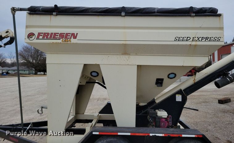 image for item DL7851 2009 Friesen 240RT seeder