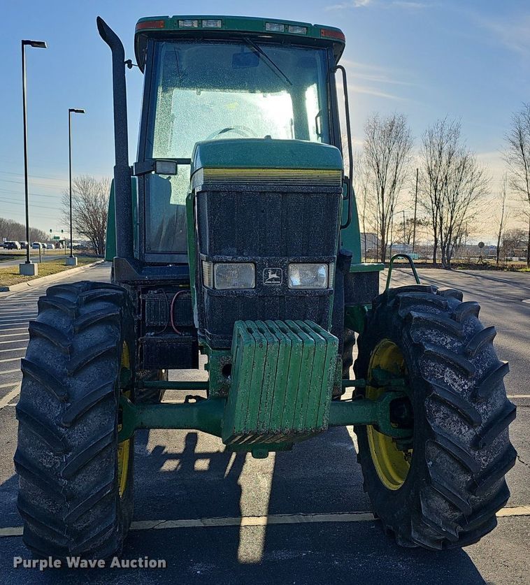 image for item DM1501 1993 John Deere  7600 MFWD tractor