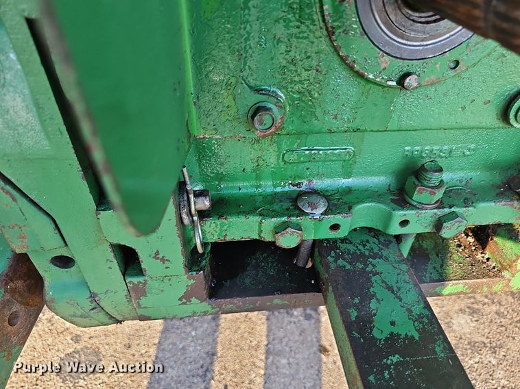 image for item DM1501 1993 John Deere  7600 MFWD tractor