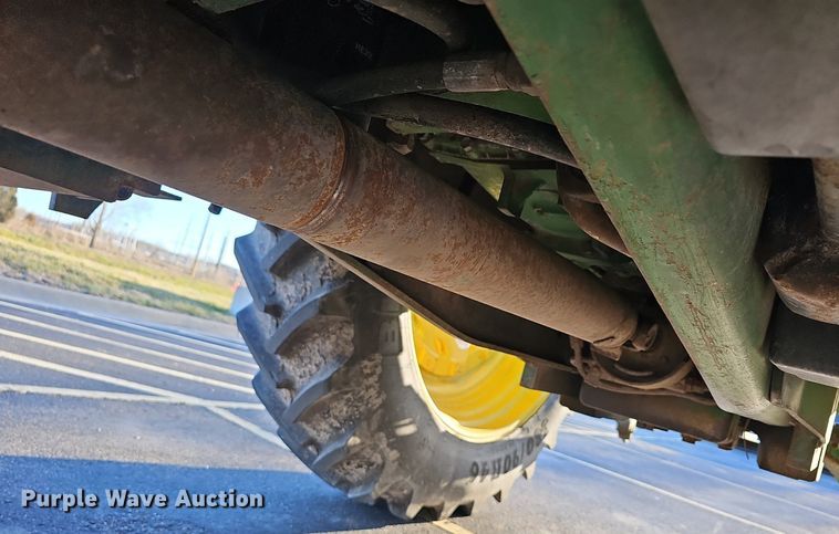 image for item DM1501 1993 John Deere  7600 MFWD tractor