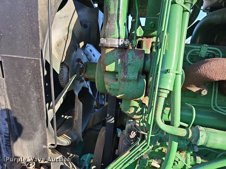 image for item DM1501 1993 John Deere  7600 MFWD tractor