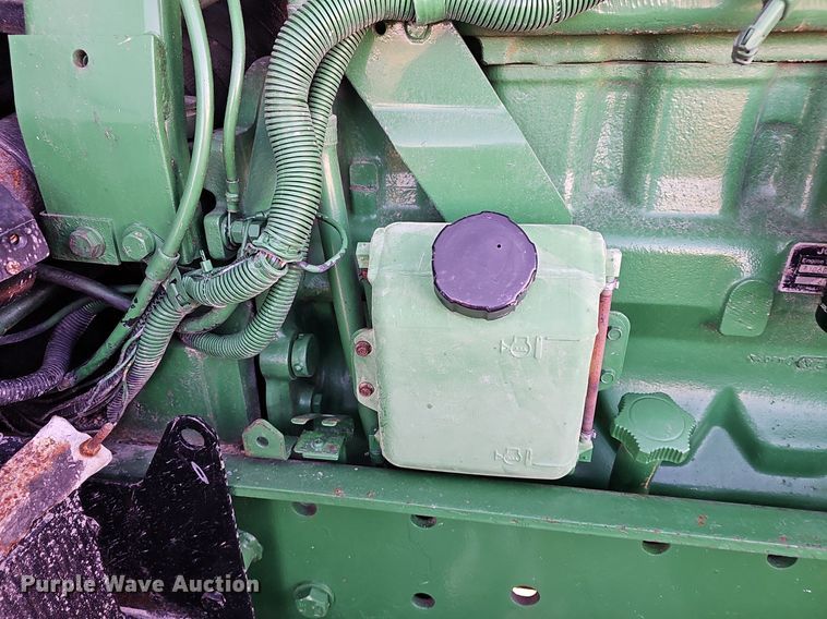 image for item DM1501 1993 John Deere  7600 MFWD tractor