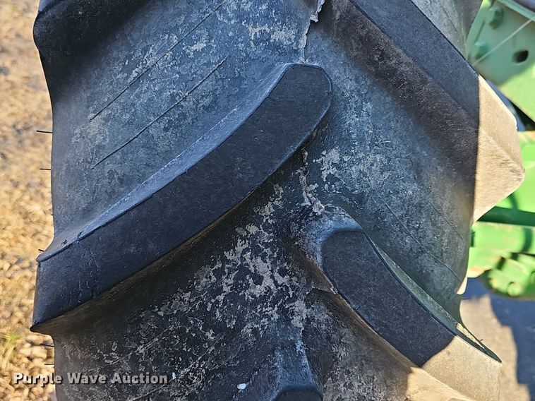 image for item DM1501 1993 John Deere  7600 MFWD tractor