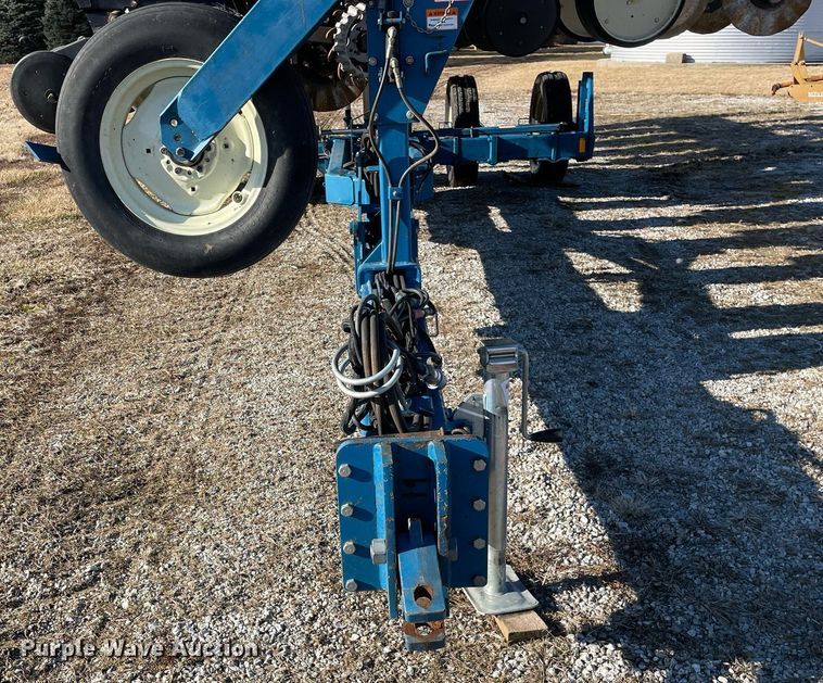 image for item DP0290 Kinze  2600 split row no-till planter