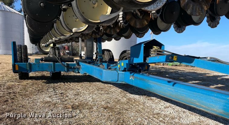 image for item DP0290 Kinze  2600 split row no-till planter
