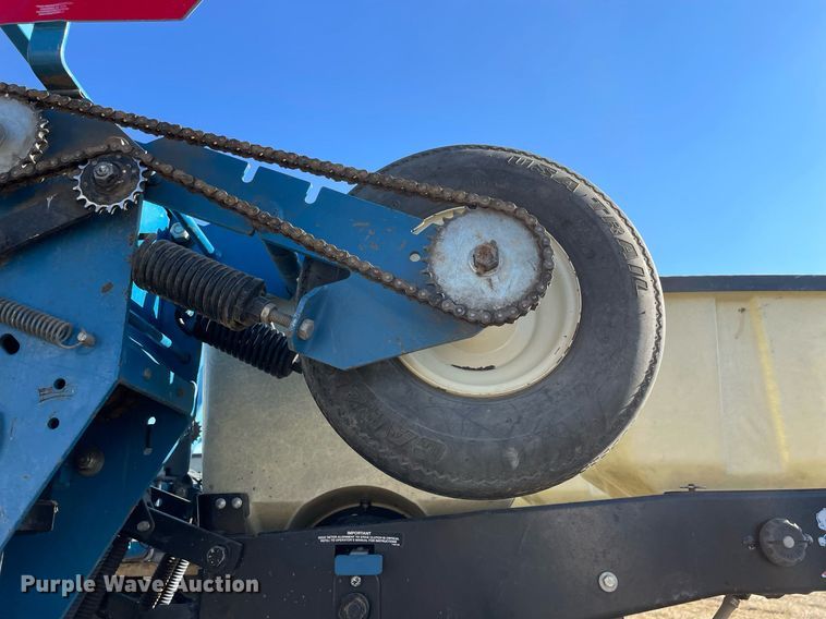 image for item DP0290 Kinze  2600 split row no-till planter