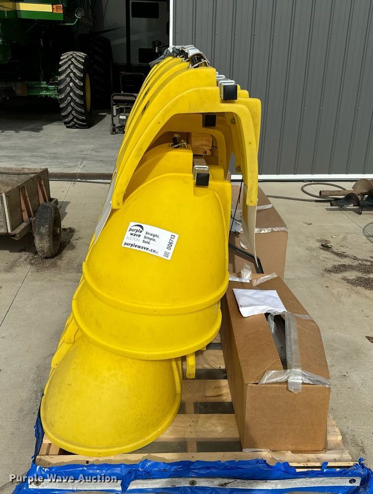 image for item DQ6713 Willmar Fabrication Redball SPK645 sprayer attachment