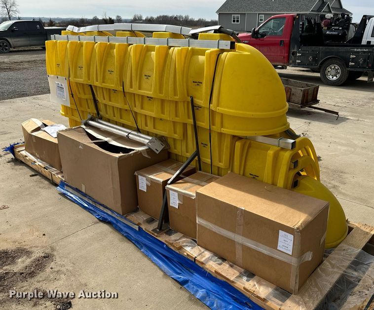 image for item DQ6713 Willmar Fabrication Redball SPK645 sprayer attachment