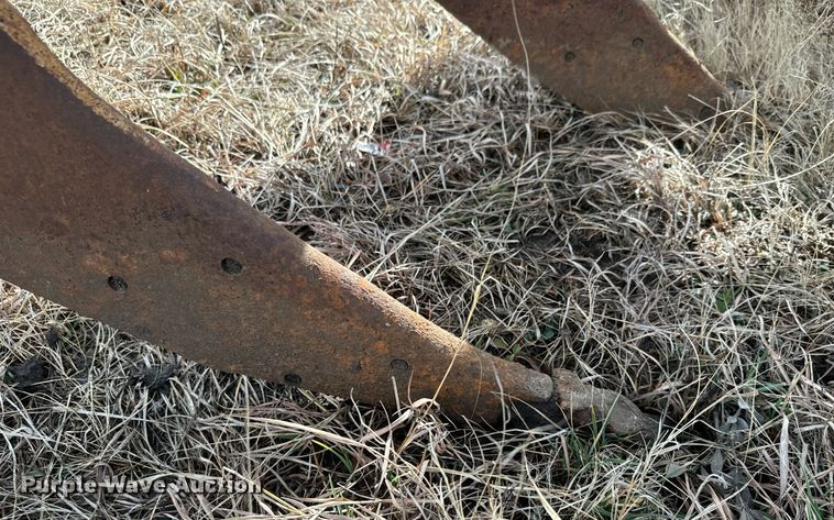 image for item DQ6714 Big Ox V-ripper