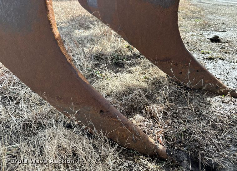 image for item DQ6714 Big Ox V-ripper