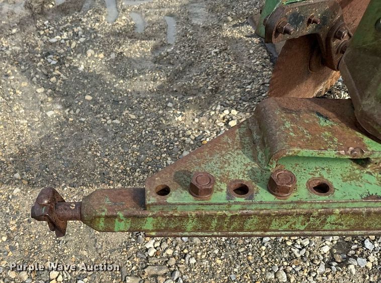 image for item DQ6716 John Deere F145 plow