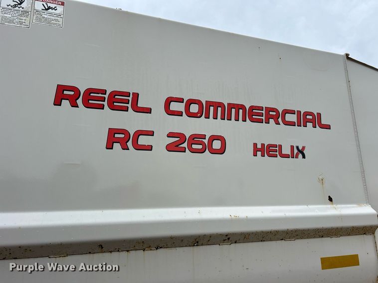 image for item DS0798 Kuhn Knight RC260 feed mixer