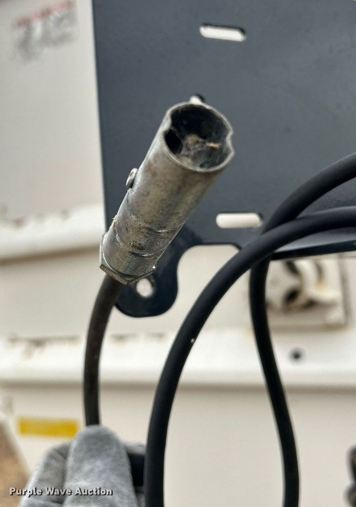 image for item DS0798 Kuhn Knight RC260 feed mixer