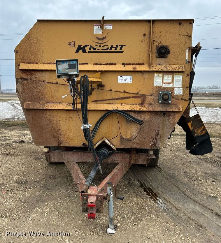 image for item DS0799 Kuhn Knight  3036 feed mixer