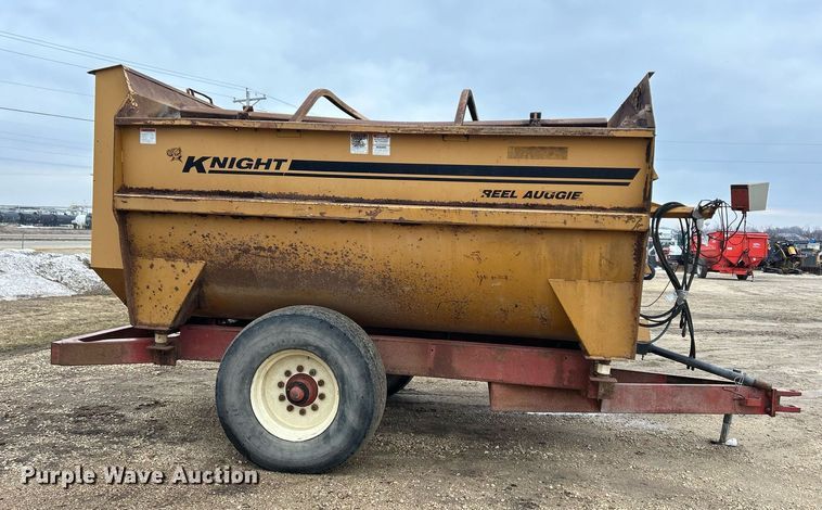 image for item DS0799 Kuhn Knight  3036 feed mixer