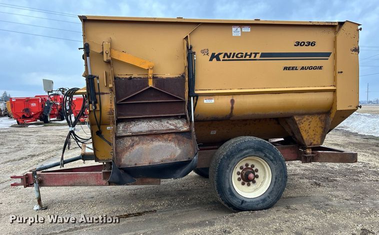 image for item DS0799 Kuhn Knight  3036 feed mixer