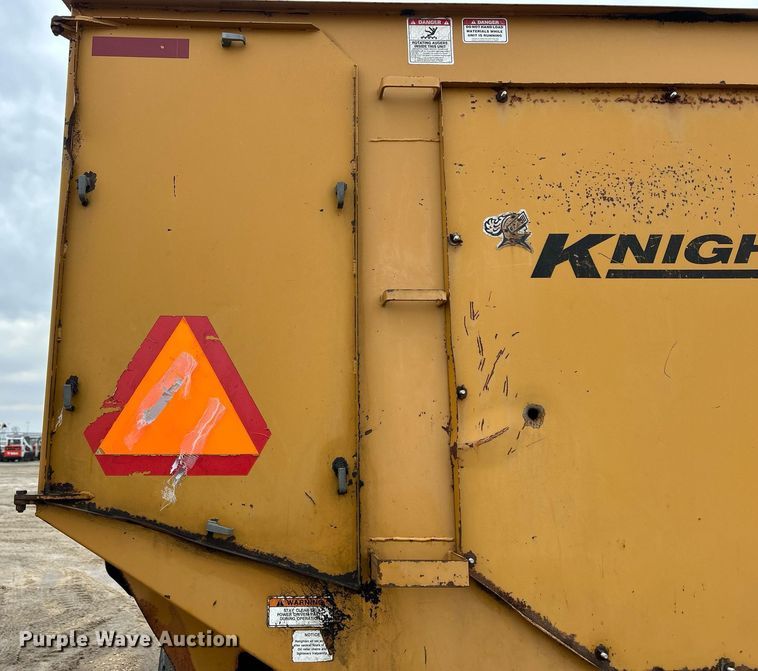 image for item DS0799 Kuhn Knight  3036 feed mixer